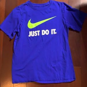 Nike T-shirt
